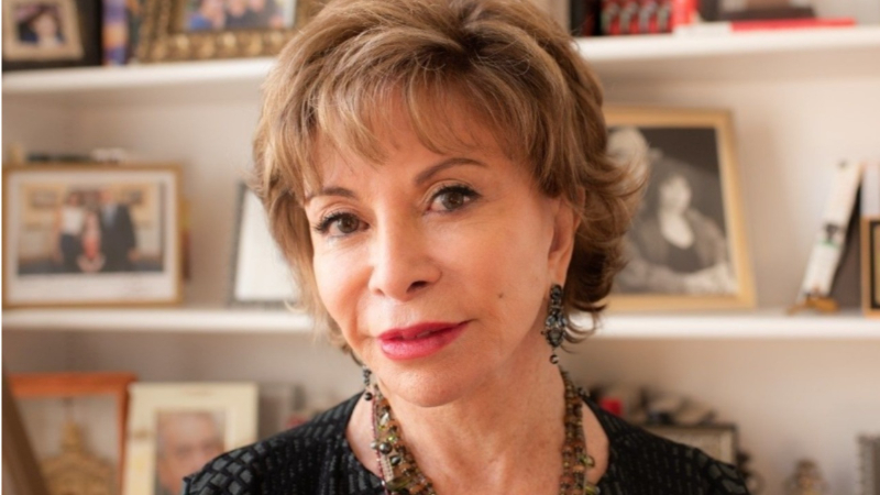 Isabel Allende: Cinco libros de la escritora que podrías leer en esta cuarentena
