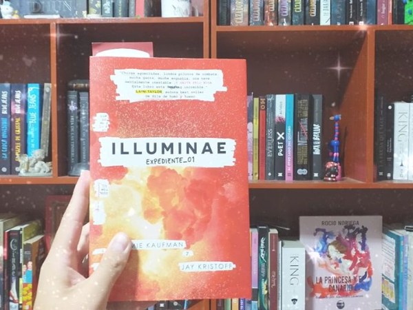 Kerenza IV fue destruida. ¡Kady, tienes que detener el ataque! | RESEÑA: Illuminae.&nbsp;Expediente_01