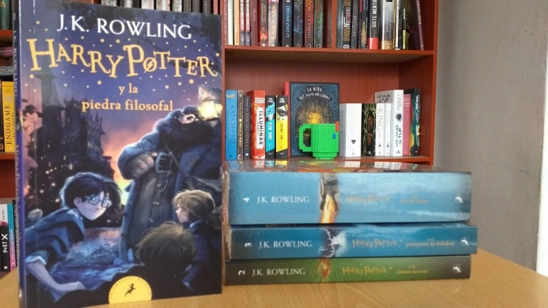 Párroco de Estados Unidos organiza una quema de libros de Harry Potter por «brujería»